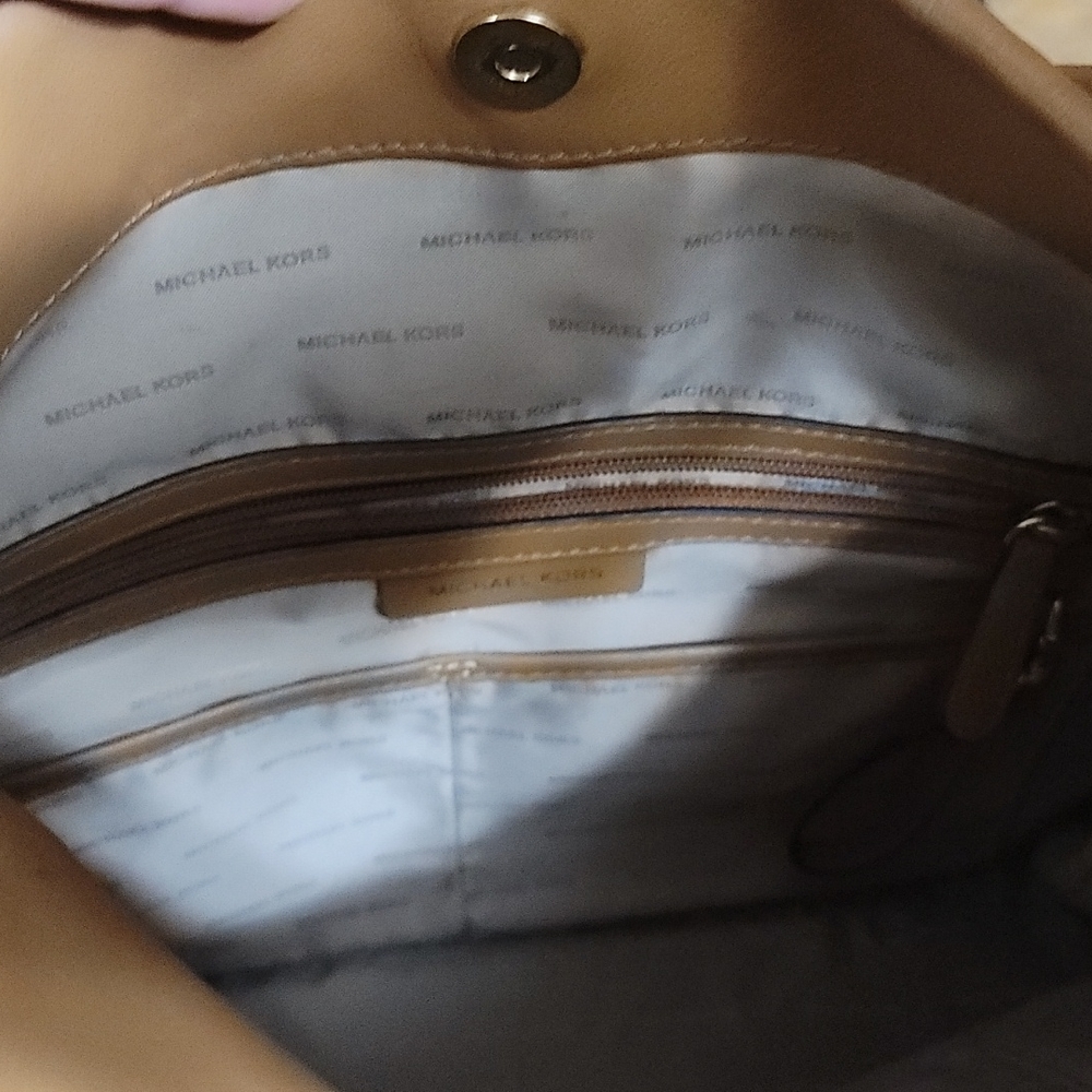 Purse - Picture 8 of 8